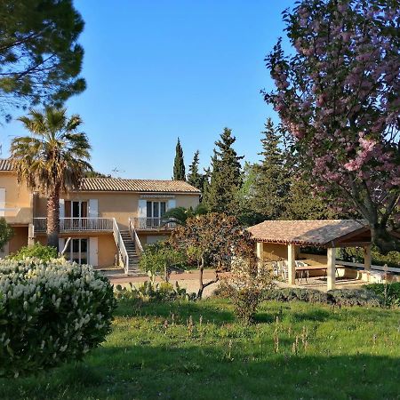 Apartament Les 3 Hirondelles Pont-Saint-Esprit Zewnętrze zdjęcie